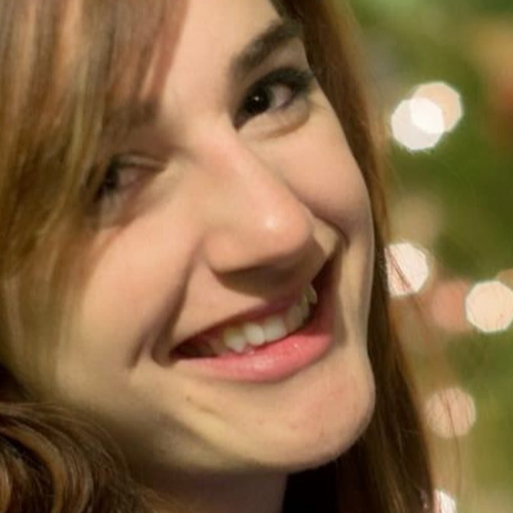 Meet your Posher, Carly